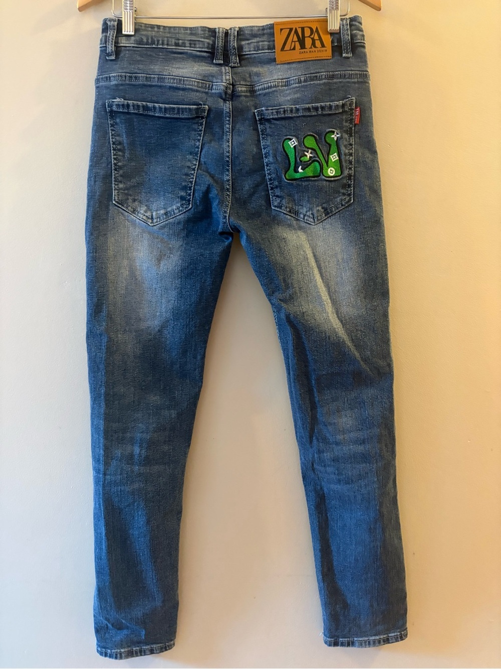 Zara Man Slim Denim Jeans Green Embroidered Graphic Pocket Patch Sz 31